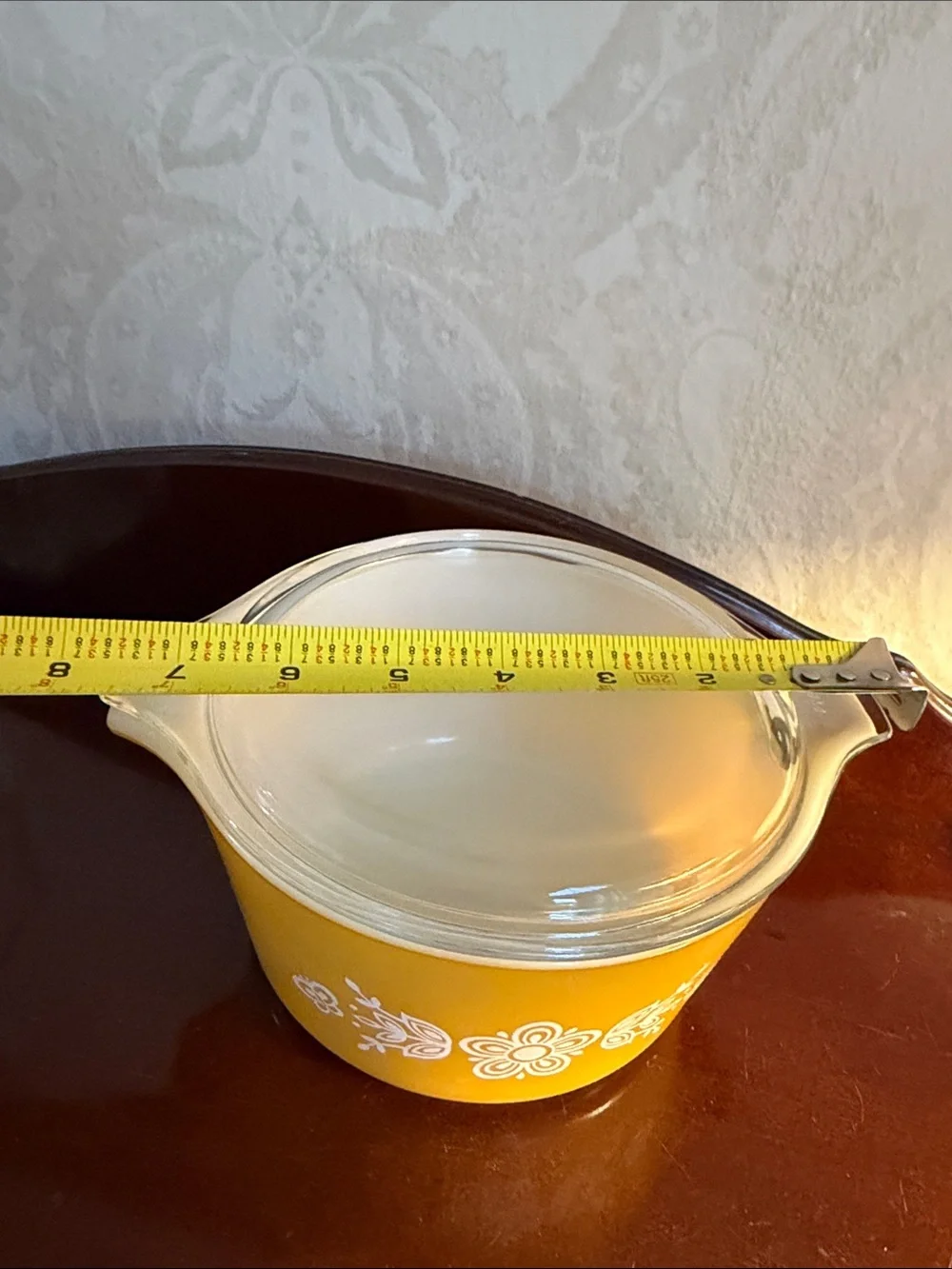 Vintage Pyrex 1 Qt Round Covered Casserole, Butterfly Gold (Corelle)